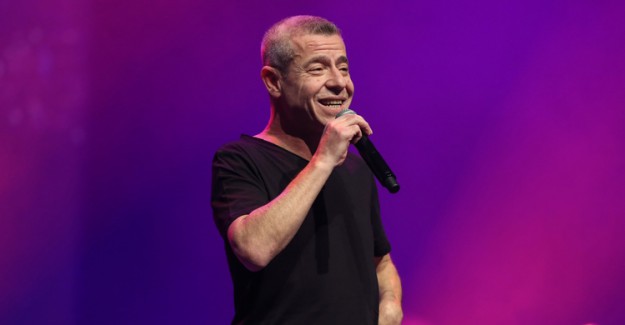 Kendi Halinde Levent Yüksel