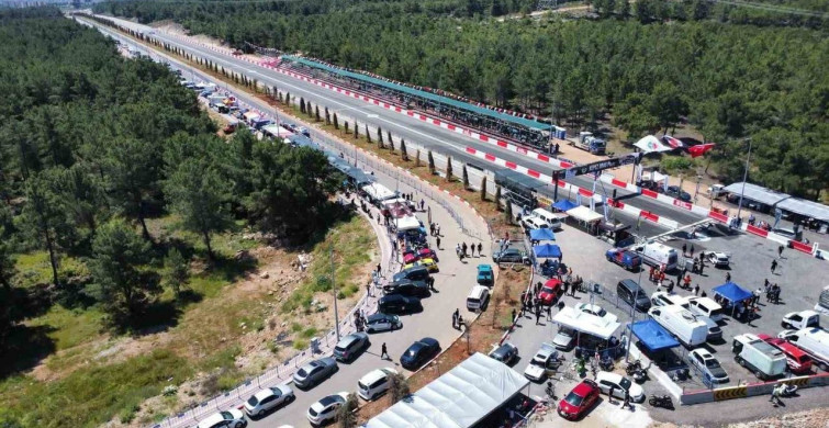 Kepez'de Adrenalin Dolu Oto Drag Şampiyonası Başladı