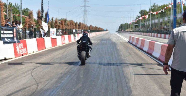 Kepez'de Motodrag Şampiyonası Coşkusu