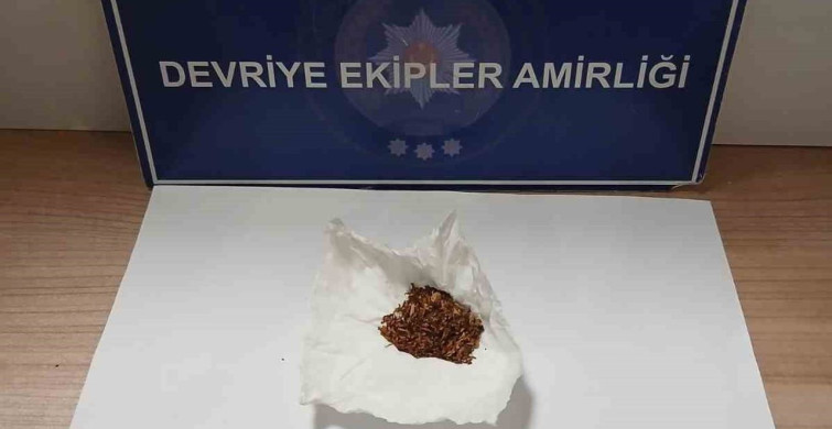 Keşan'da polisin durdurduğu 5 şüpheliden uyuşturucu madde ele geçirildi