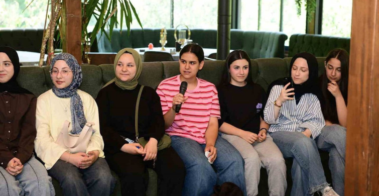 Kestel belediye başkanı gençlerle buluştu