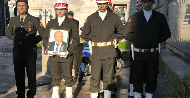 Kıbrıs Gazisi Ekrem Karaca Son Yolculuğuna Uğurlandı