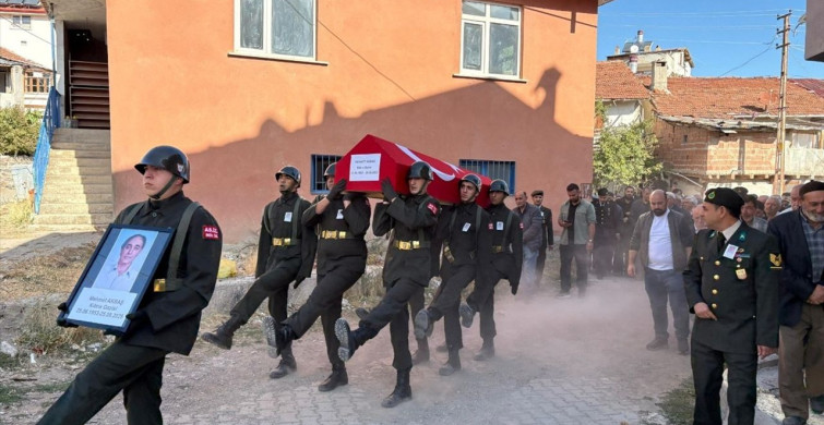 Kıbrıs Gazisi Mehmet Akbaş Son Yolculuğuna Uğurlandı