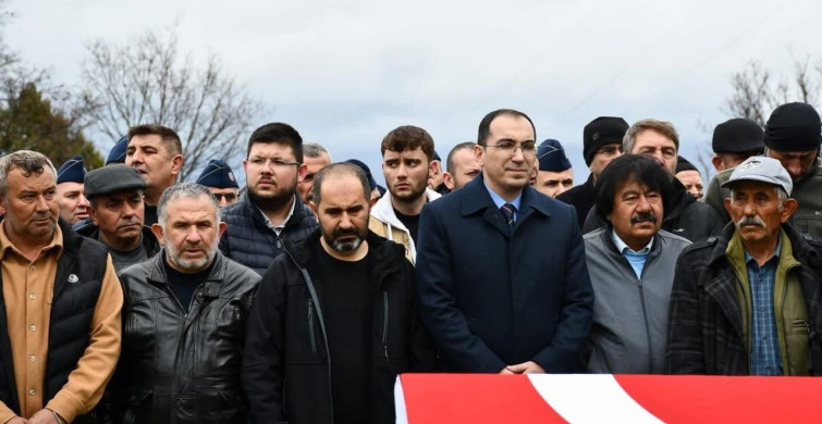 Kıbrıs Gazisi Selahattin Akmes Son Yolculuğuna Uğurlandı