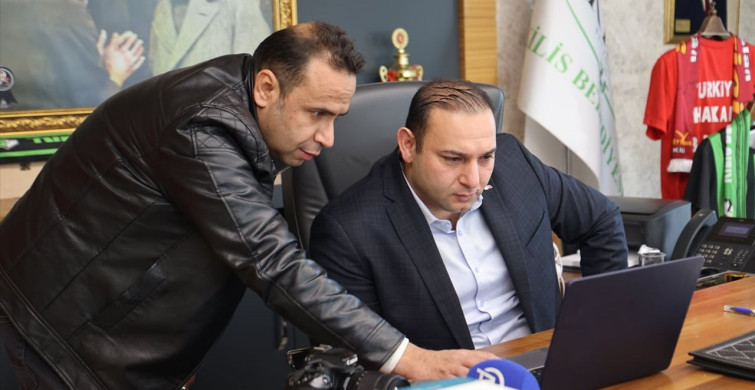 Kilis Belediye Başkanı Bilecen Anadolu Ajansı'nın Oylamasına Katıldı