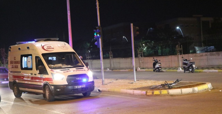Kilis'te Bisikletli Genç Otomobilin Çarpması Sonucu Ağır Yaralandı
