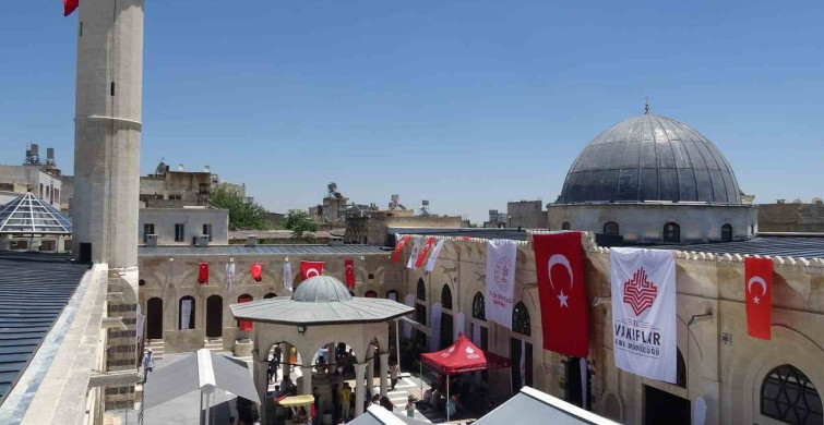 Kilis'te depremde hasar gören Ulu Cami ve Şurahbil Bin Hasene Cami yeniden ibadete açıldı