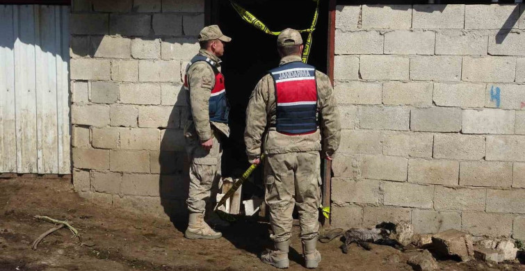 Kilis'te Heyelan Sonucu Ahır Çöktü, 40 Hayvan Telef Oldu