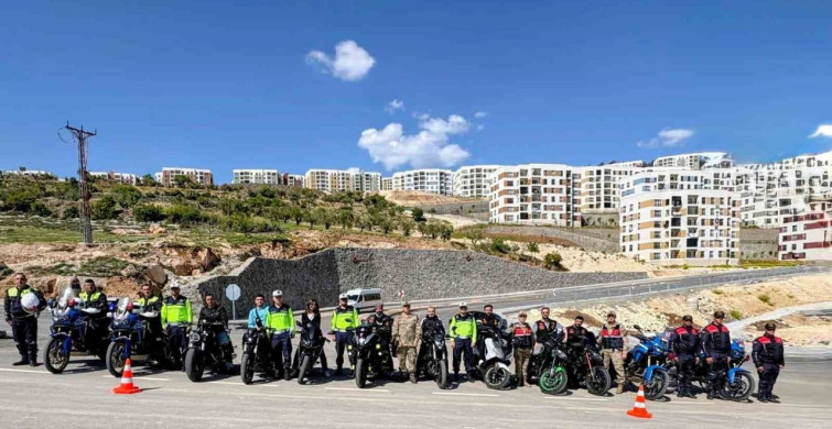 Kilis'te Jandarmadan Motosiklet Sürücülerine Eğitim