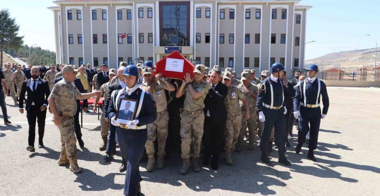 Kilis’te kalp krizi sonucu hayatını kaybeden uzman çavuş için tören düzenlendi