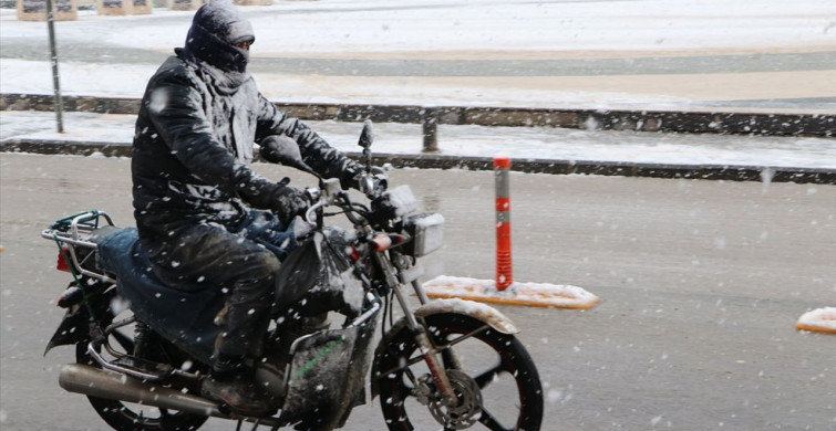 Kilis'te Kar Yağışı Hayatı Olumsuz Etkiliyor