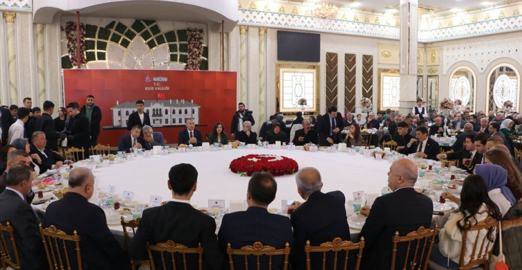Kilis'te Vali Tahir Şahin'e Veda Yemeği