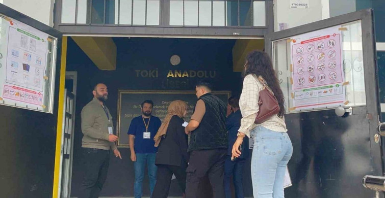 Kimliğini evde unutan adaya polis yardımı