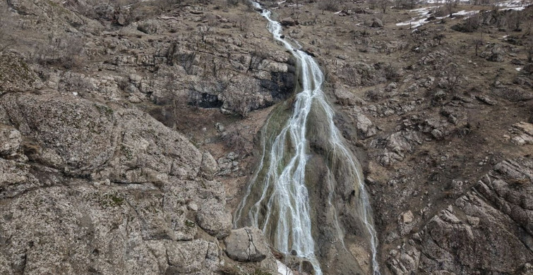 Kırca Şelalesi Yeniden Canlandı