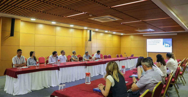 Kırgız heyet, Antalya Büyükşehir Belediyesi'nin Mavi Bayrak deneyimini inceledi
