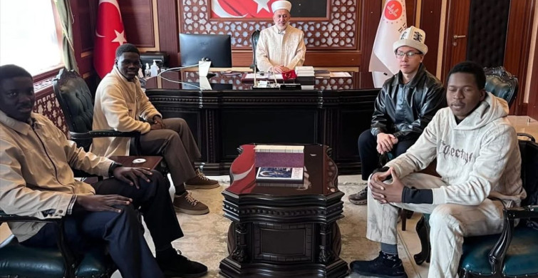 Kırgız Öğrenci Isparta'da Müslüman Oldu