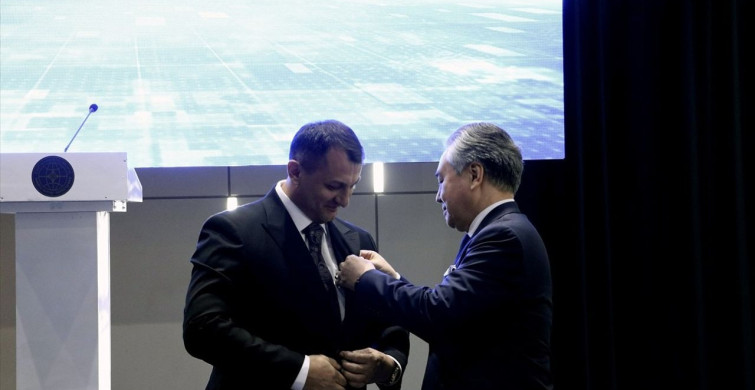 Kırgızistan Dışişleri Bakanlığı'ndan Anadolu Ajansı'na Ödül