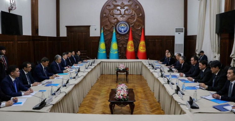 Kırgızistan ve Kazakistan Dışişleri Bakanları Birleşti