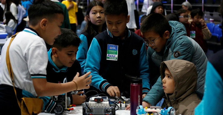 Kırgızistan'da 2. Ulusal STEM Robot Olimpiyatı'na TİKA Desteği