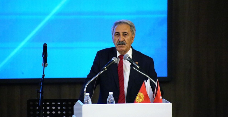 Kırgızistan'da Cumhuriyet Bayramı Coşkusu Kırgızistan'da Cumhuriyet Bayramı Coşkusu