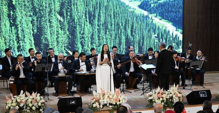 Kırgızistan'da Dünya Türk Dili Ailesi Günü Coşkuyla Kutlandı
