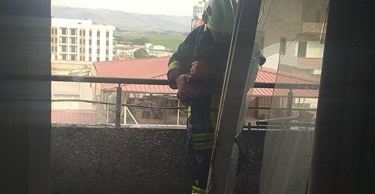 Kırıkhan'da Apartman Yangını Kontrol Altına Alındı