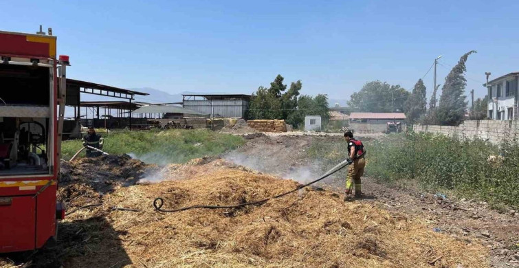 Kırıkhan'da samanlık yangını itfaiye ekipleri tarafından söndürüldü
