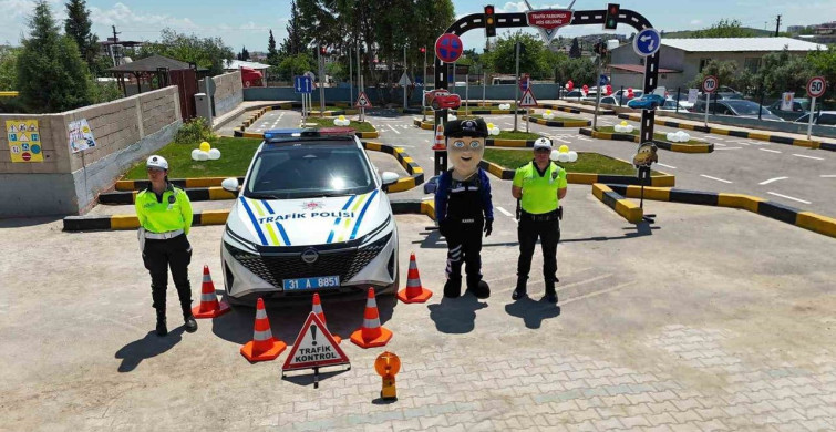 Kırıkhan'da Trafik Eğitim Pisti Açıldı