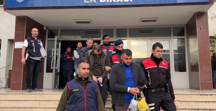 Kırıkkale'de Eş Zamanlı Operasyon: 15 Hükümlü ve 2 Şüpheli Yakalandı