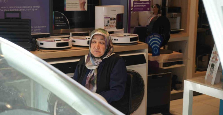 Kırıkkale'de Fren Yerine Gaza Basınca Kaza: İş Yerine Daldı