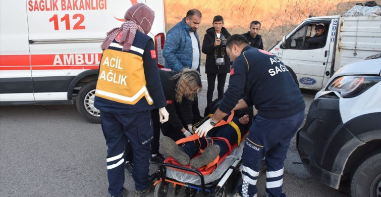 Kırıkkale'de İşçi Servisleri Çarpıştı: 10 Yaralı