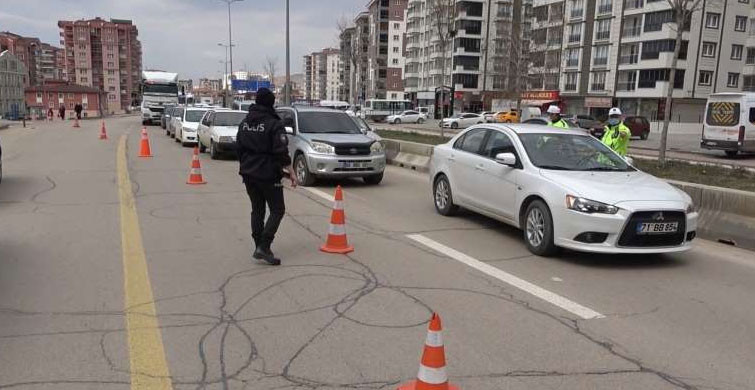 Kırıkkale'de Kısıtlamalar Kapsamında 240 Bin Liralık Ceza Kesildi