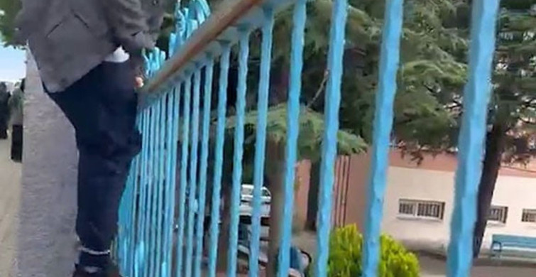 Kırıkkale'de sınava geç kalan aday demir kapıdan atlayarak girmeye çalıştı