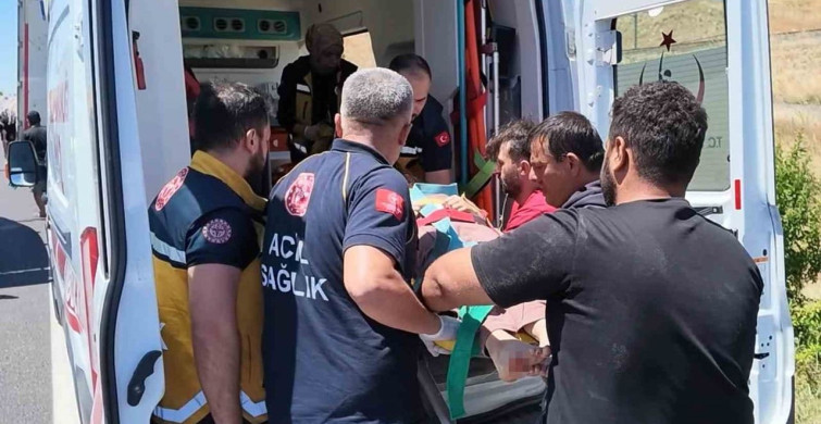Kırıkkale'de takla atan aracın kazasında üç kişi yaralandı