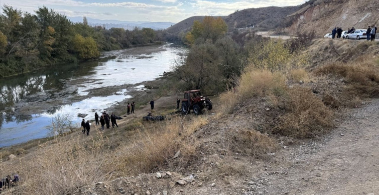 Kırıkkale'de Uçuruma Devrilen Traktörün Sürücüsü Hayatını Kaybetti
