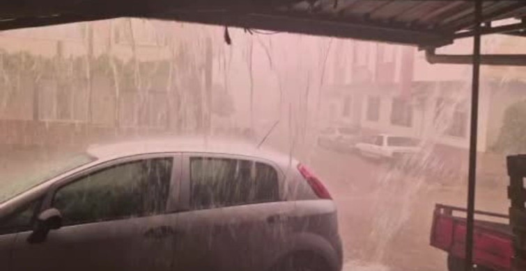 Kırkağaç’ta fırtına hayatı olumsuz etkiledi