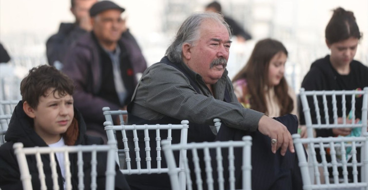 Kırklareli Belediyesi Fen Bilimleri Kadın Basketbol Takımı Taraftarları Maçı Dev Ekrandan İzledi