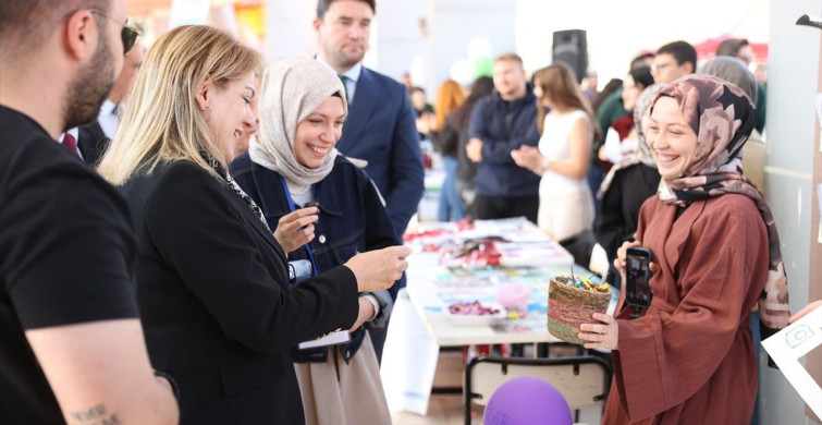 Kırklareli Üniversitesi'nde Öğrenci Kulüpleri Şenliği Coşkusu
