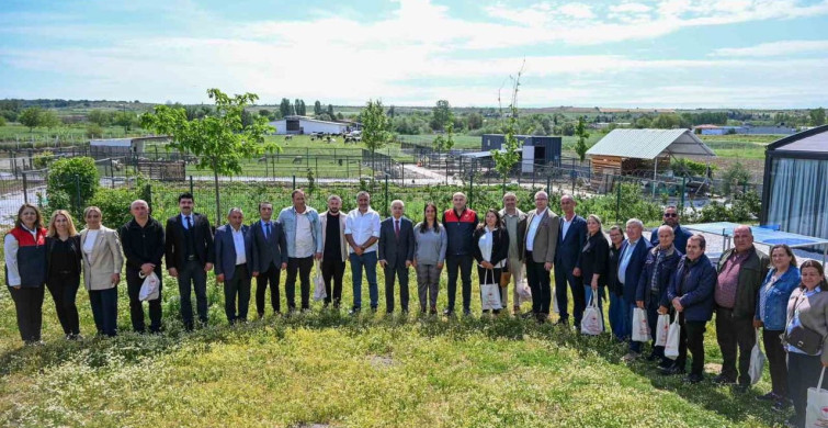 Kırklareli Valisi Uğur Turan, Çiftçilerle Bir Araya Geldi