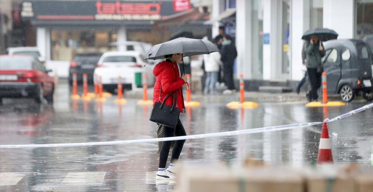 Kırklareli'nde Sağanak Yağış Hayatı Olumsuz Etkiliyor