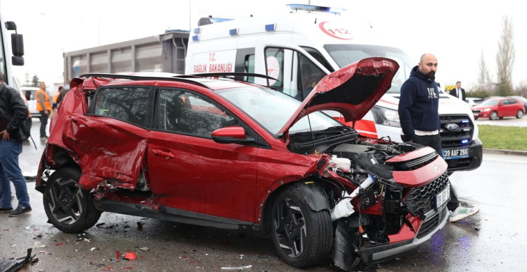 Kırklareli'nde Zincirleme Trafik Kazası: 5 Yaralı