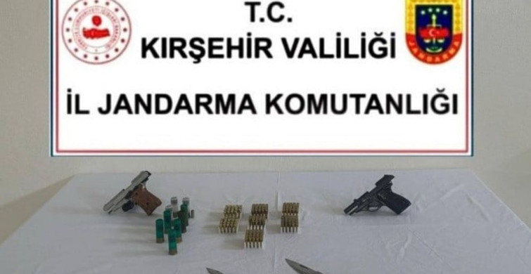 Kırşehir'de Ruhsatsız Silah Operasyonu: 2 Tabanca ve 167 Fişek Ele Geçirildi