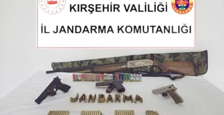 Kırşehir'de ruhsatsız silah operasyonu: 4 silah ele geçirildi