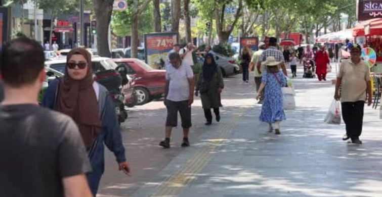 Kırşehir'de tarihi çarşılar gurbetçi sezonuna hazırlanıyor