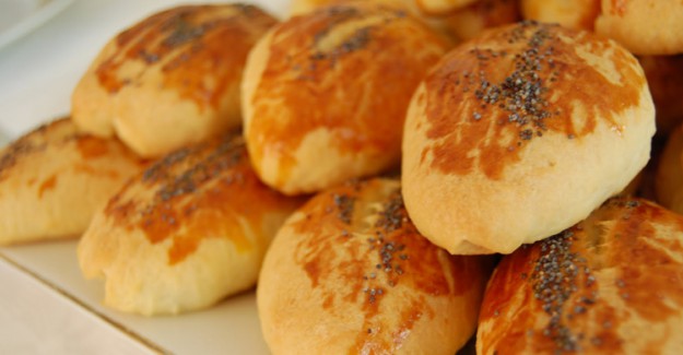 Kıymalı Poğaça Tarifi
