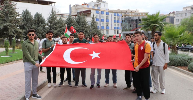 KİYÜ Öğrencilerinden Filistin'e Destek Yürüyüşü