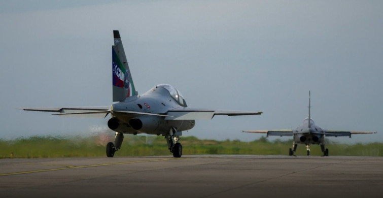 KIZILELMA ve İtalyan M-346'dan gökyüzünde iş birliği