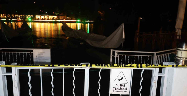 Kızılırmak Nehri Taştı, Avanos'taki Asma Köprü Kapatıldı