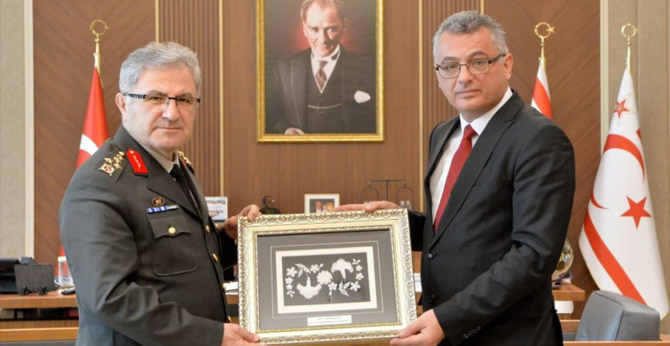 KKTC Cumhurbaşkanı Erhürman, Kara Kuvvetleri Komutanı Tokel'i Ağırladı