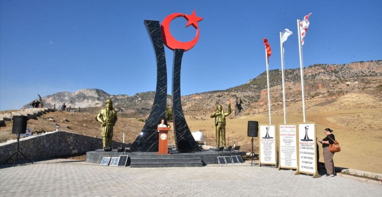 KKTC'de Sarı Çizmeli Mehmet Ağa Anıtı Açılışı Gerçekleşti